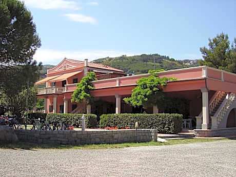 Pozzo al Moro Village