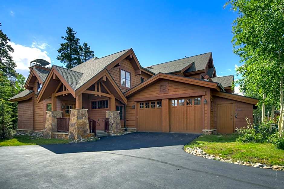 Mountain Thunder Lodge