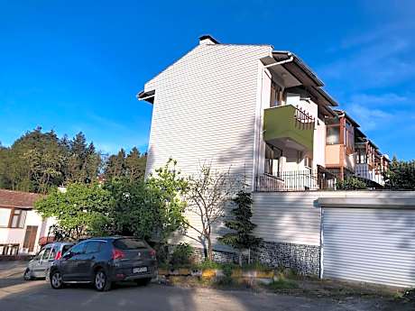 Peaceful Villa with Perfect View in the City Center