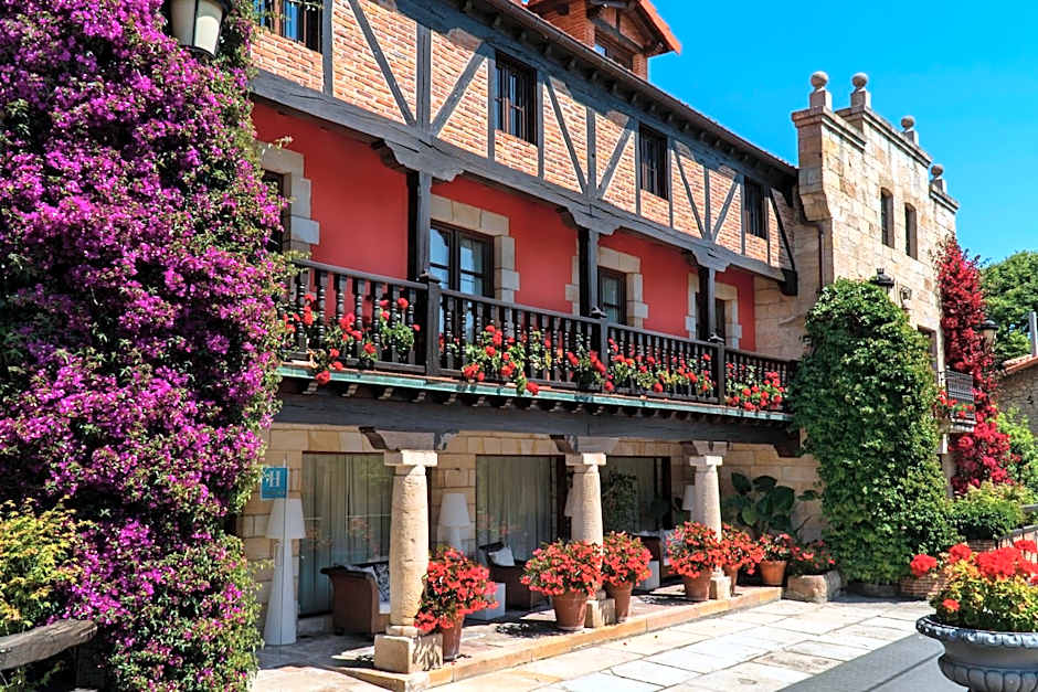 Costa Esmeralda Suites