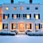Topping Rose House