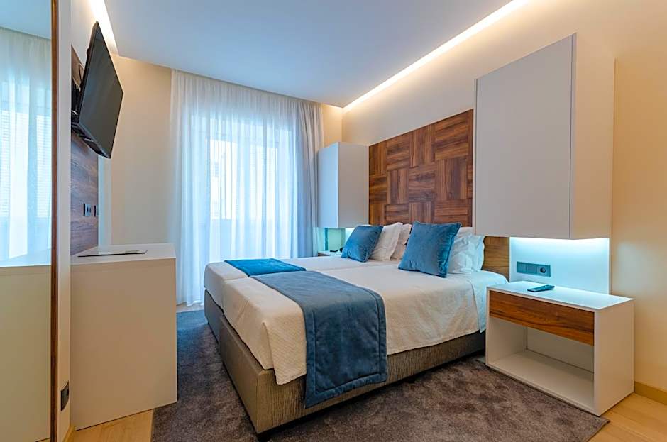 Avenida Park Residence