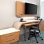 Courtyard by Marriott Atlanta Alpharetta/Avalon Area
