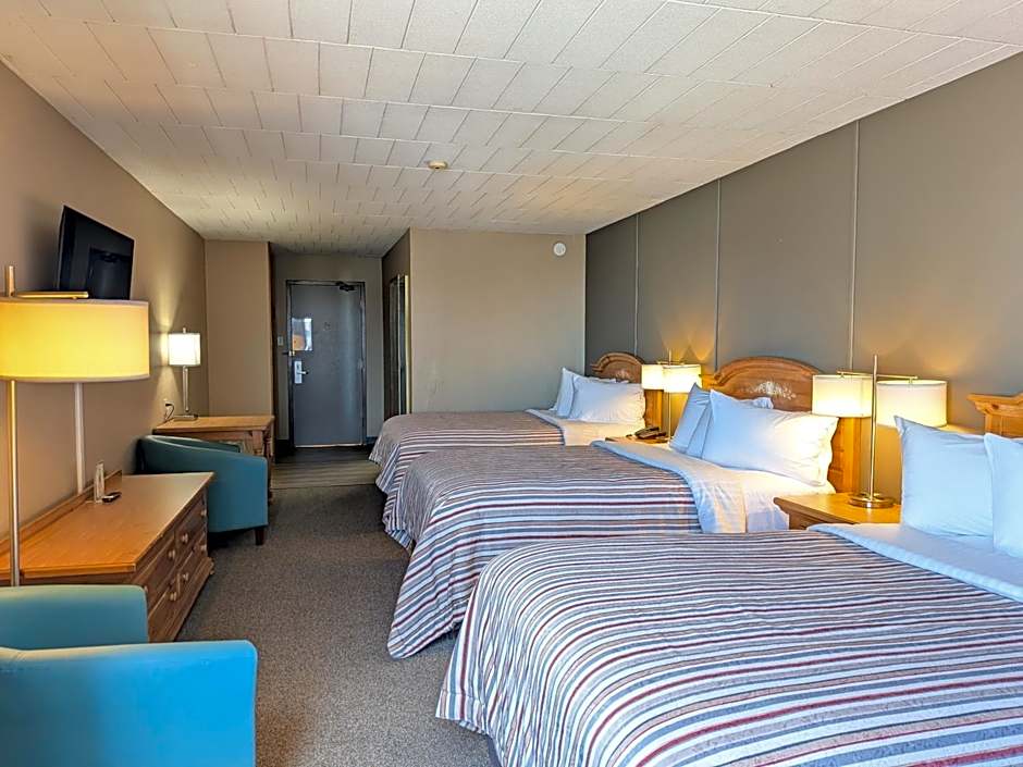 Confederation Place Hotel