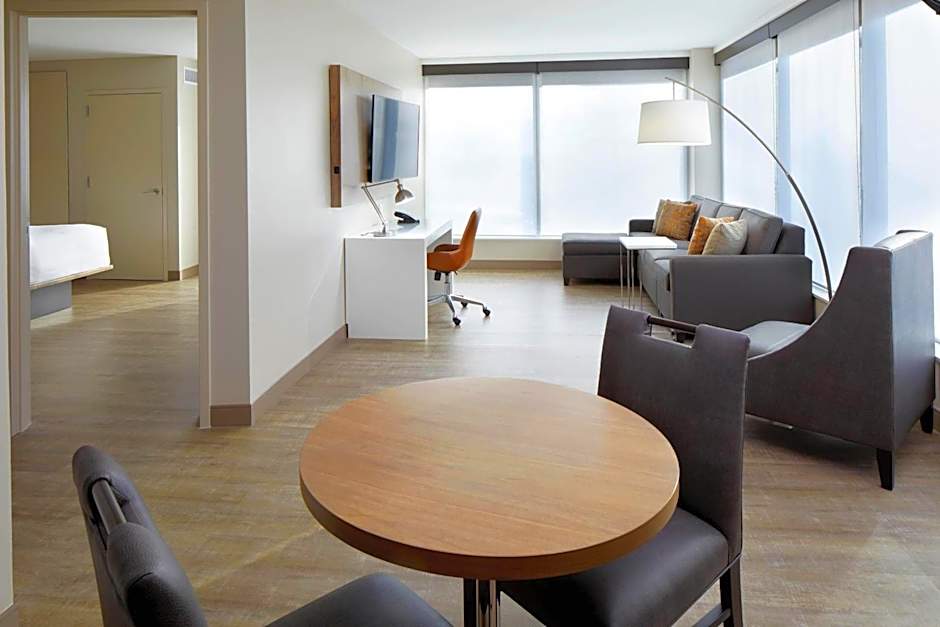 Cambria Hotel Phoenix Chandler - Fashion Center
