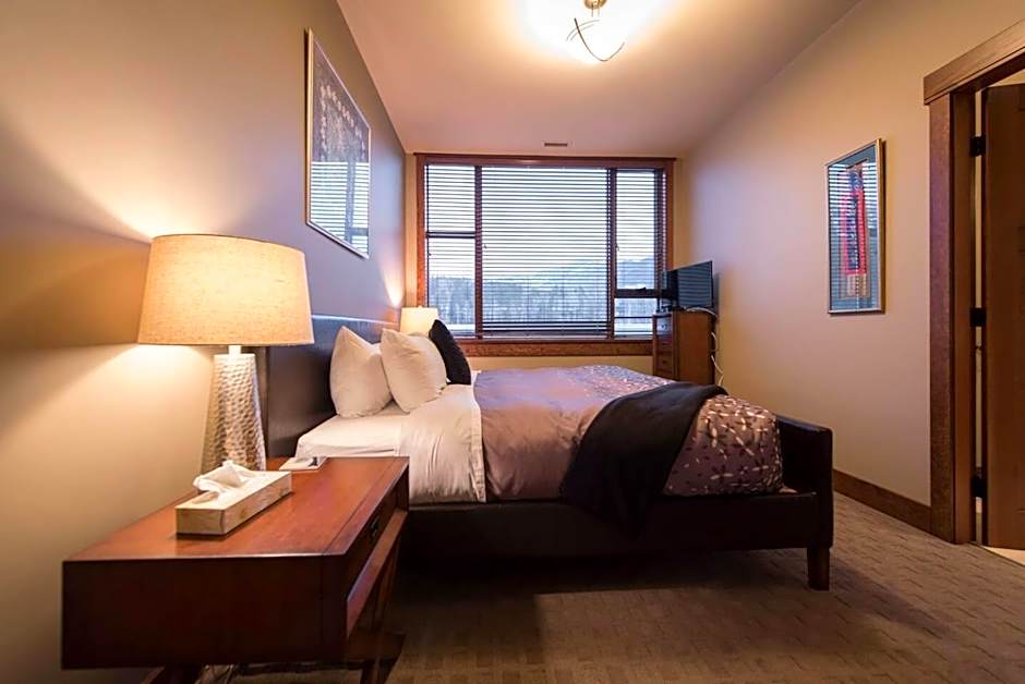 Luxurious 901 Condos by Fernie Central Reservations