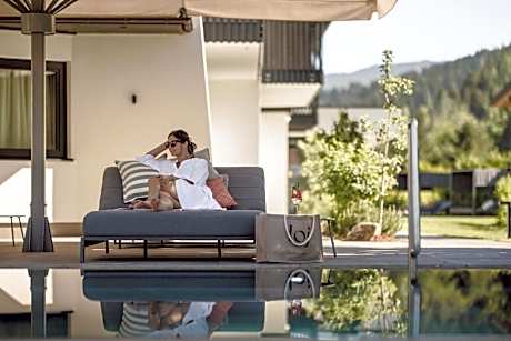 Hotel loj - our kind of place