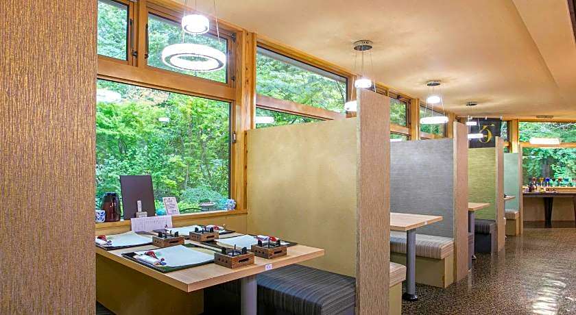 Yufuin Bessou Shikisai Hotel
