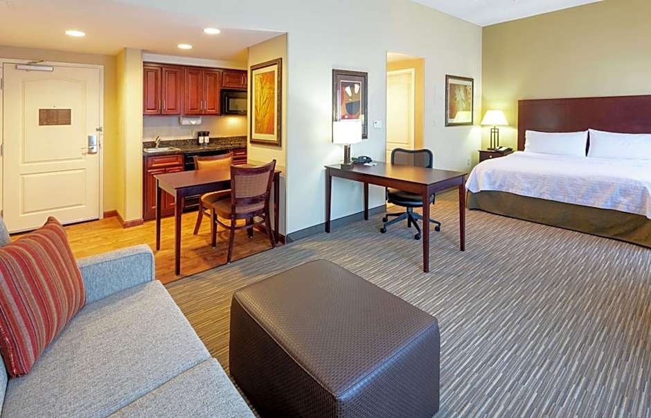 Homewood Suites by Hilton Minneapolis-StLouis Park at West