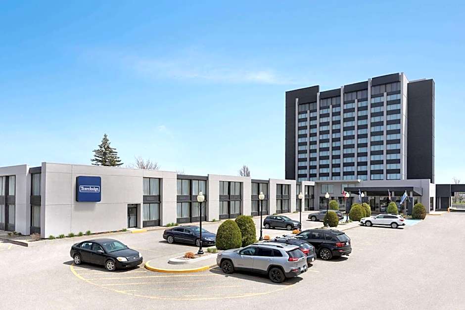 Travelodge Hotel & Convention Center by Wyndham Quebec City
