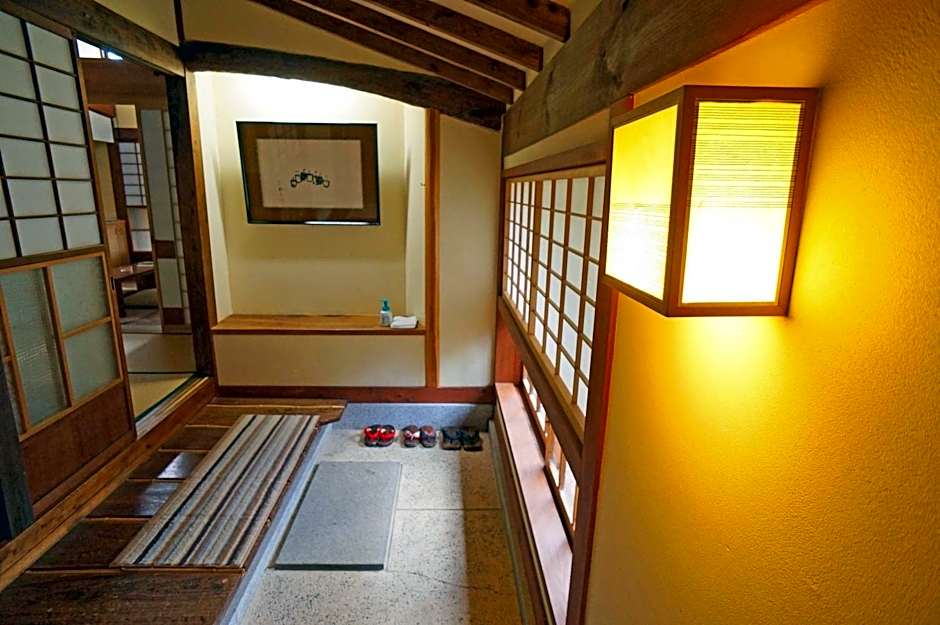 Yufuin Onsen Kishokaiuntei Muzinzo