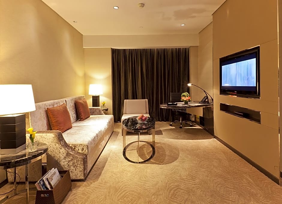 Photo 1 of 3 of Business Deluxe Suite