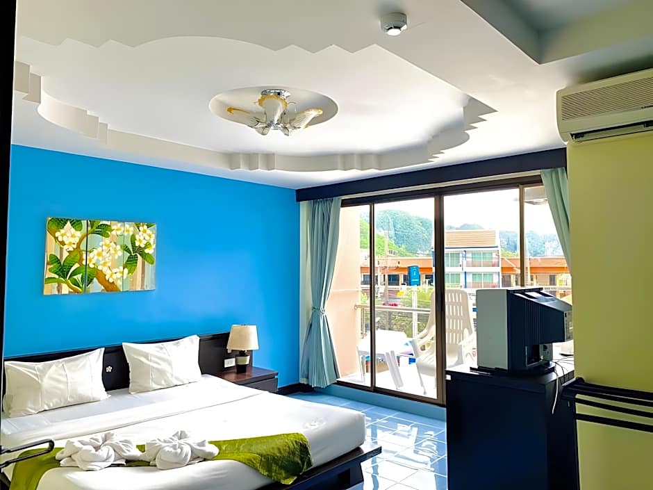 J Hotel