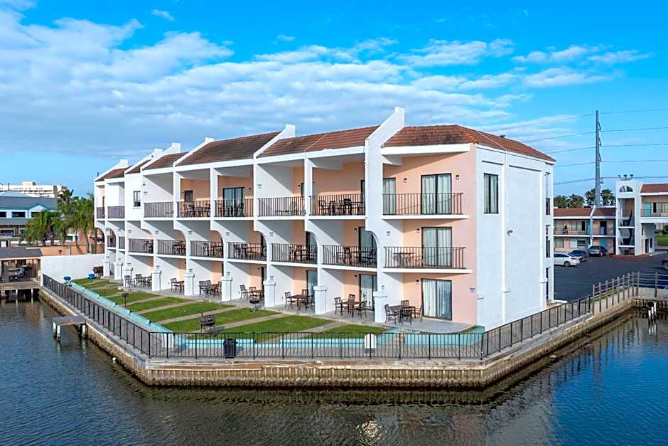 WindWater Hotel and Marina