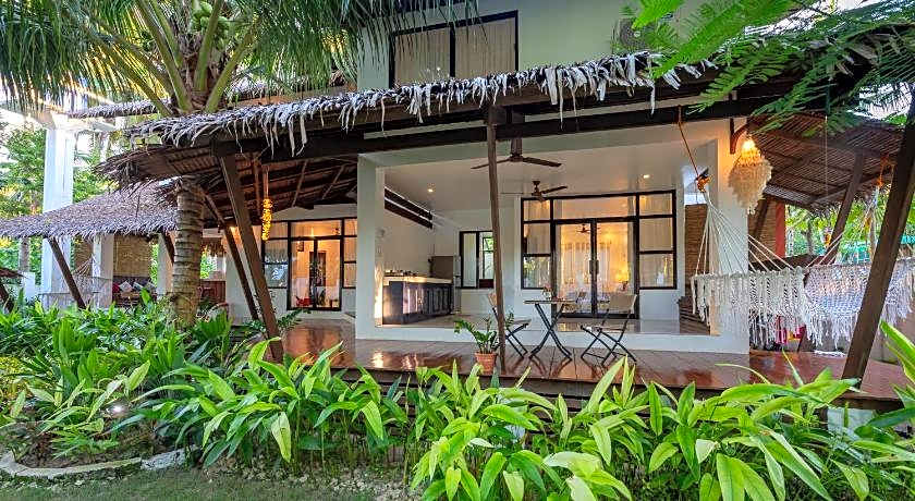Casa Bianca Siargao