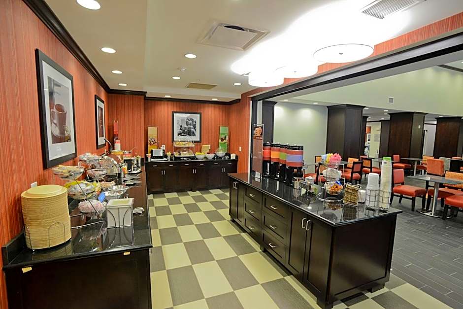 Hampton Inn By Hilton & Suites Albany