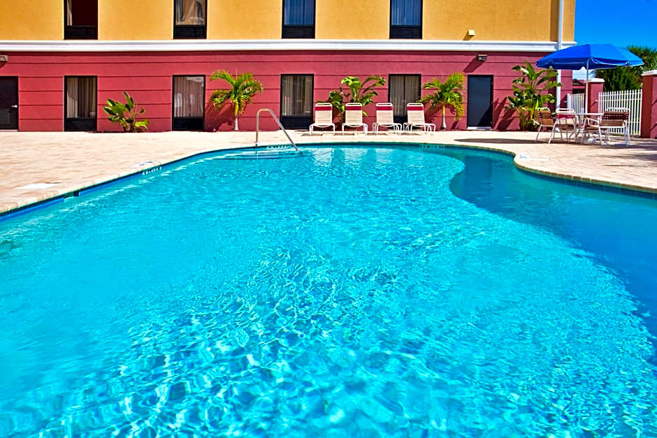 Holiday Inn Express Hotel & Suites Port Richey By IHG