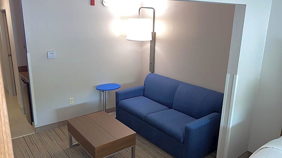 Holiday Inn Express Hotel & Suites Weston By IHG