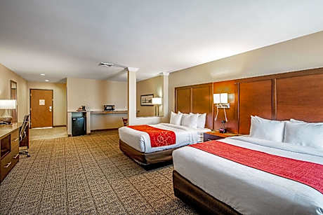 2 Queen Beds, Suite, No Smoking, 