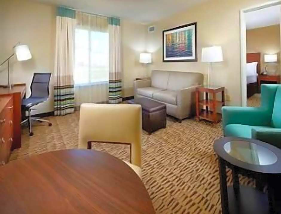 Photo 1 of 4 of Deluxe 1 Queen Bed Suite, Mobility Accessible