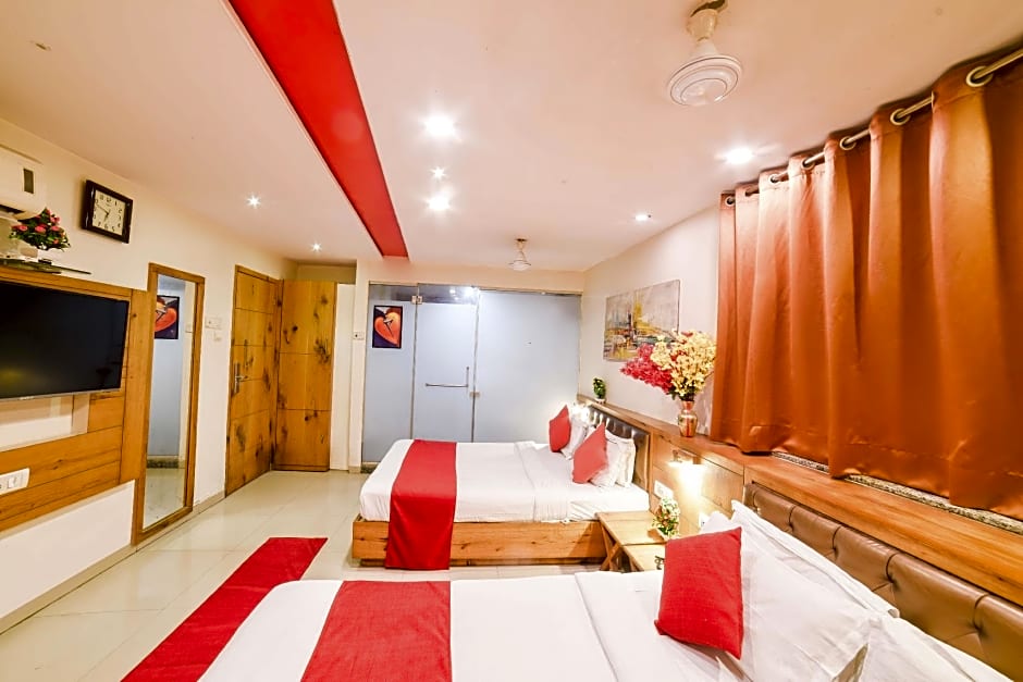 Hotel Grandeur-Near Mumbai International Airport