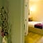 Hostal Barcelona Travel