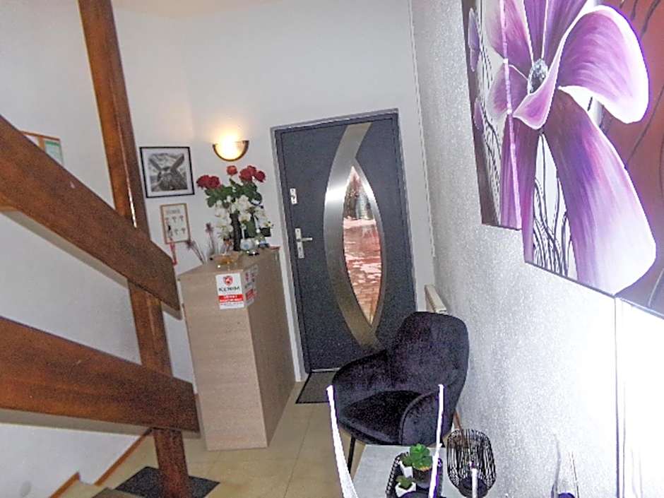 Motelik White House - pokoje gościnne