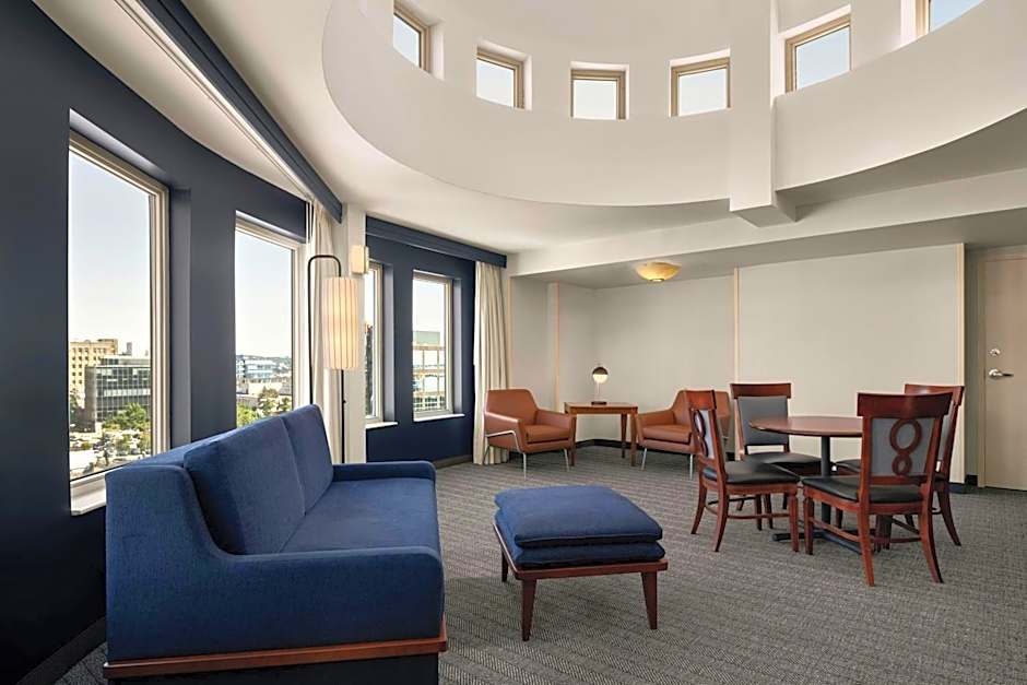 Courtyard by Marriott Halifax Downtown