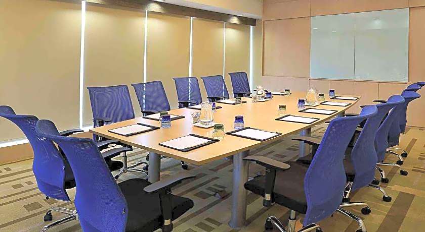 Mercure Jakarta Simatupang Hotel