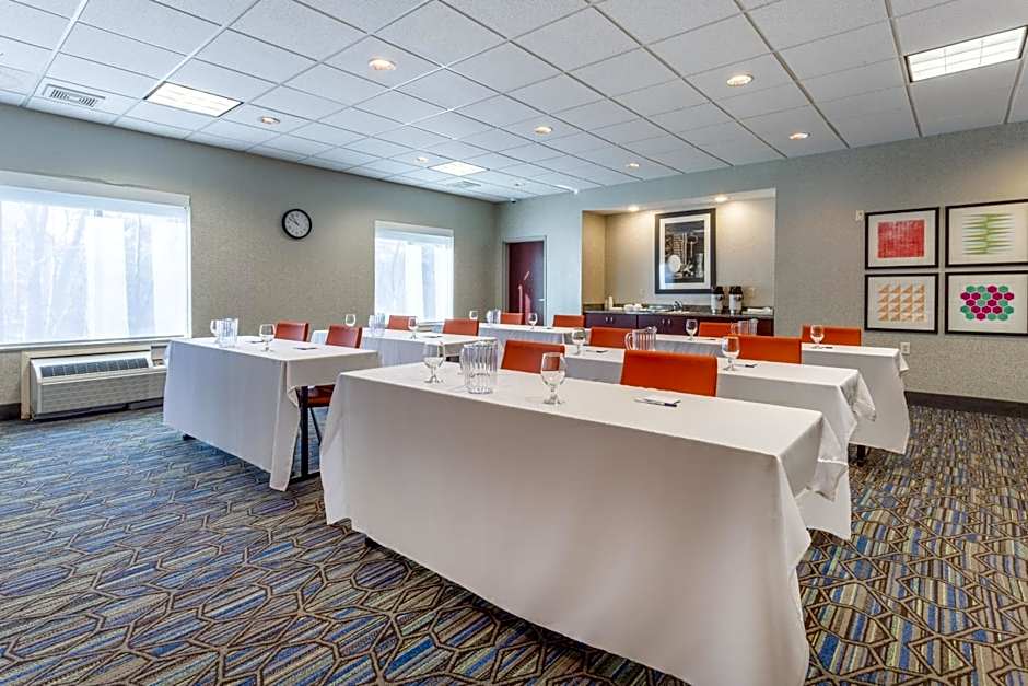 Holiday Inn Express & Suites White Haven-Lake Harmony By IHG