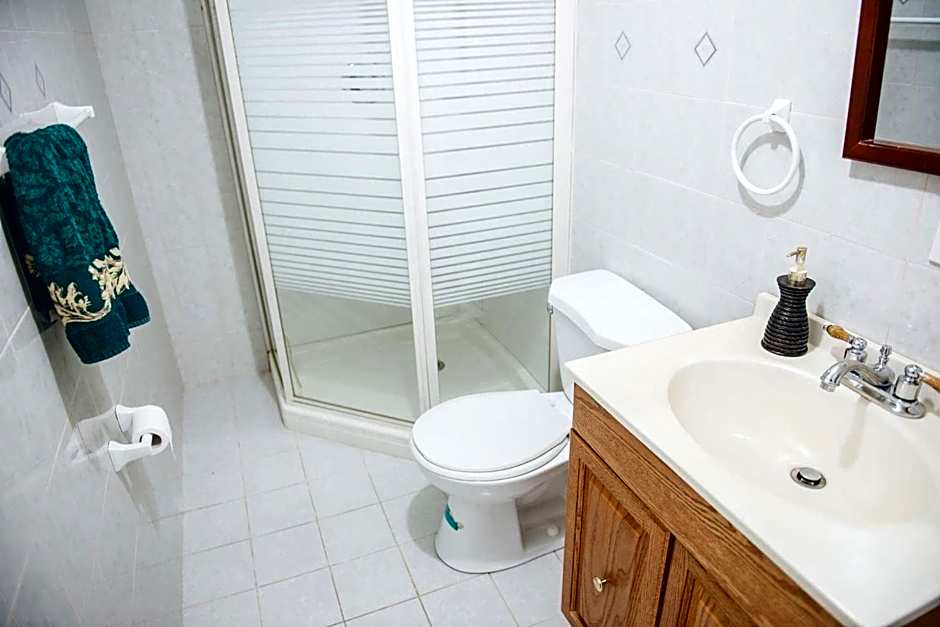 JstLikeHome - Luxury Mansion & Guesthouse