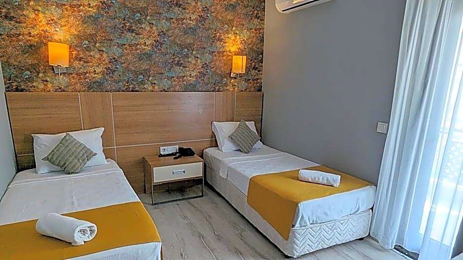Ramona Lara Hotel