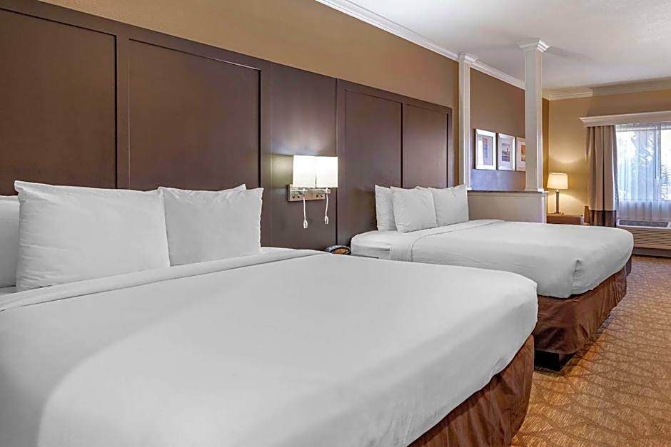 Comfort Inn & Suites Huntington Beach