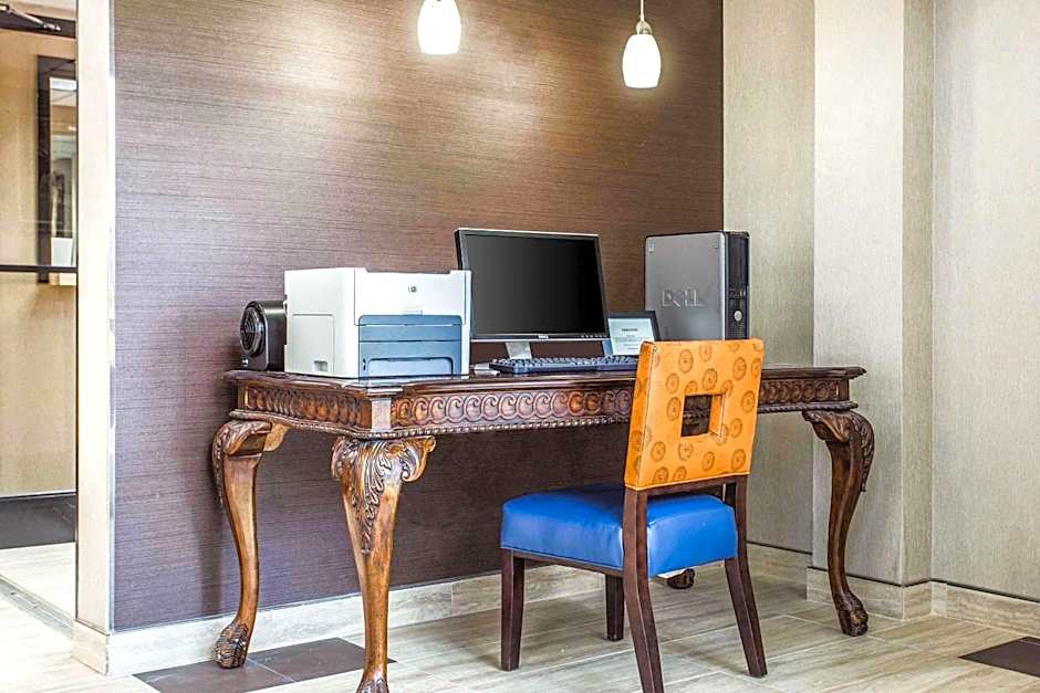 Quality Inn Fort Mill near Carowinds Blvd.