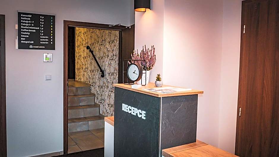Hotel DOBRÉ MÍSTO