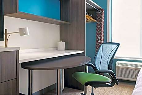 1 Queen Bed 1 Bedroom Suite Nonsmoking