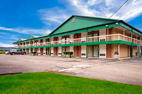 Rodeway Inn and Suites