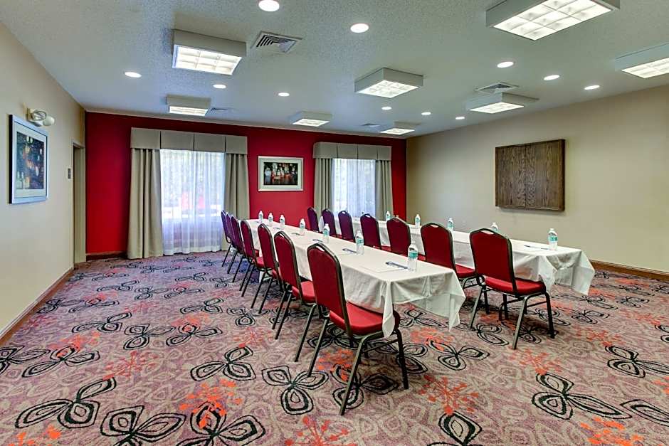 Holiday Inn Express Hotel & Suites Lancaster-Lititz By IHG