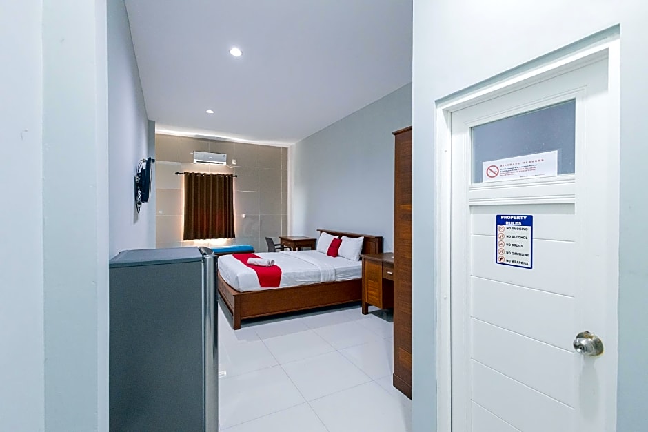 RedDoorz near Universitas Wijaya Kusuma Surabaya 2