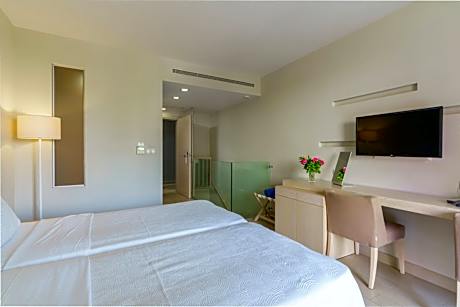 Family Suite Split Level
