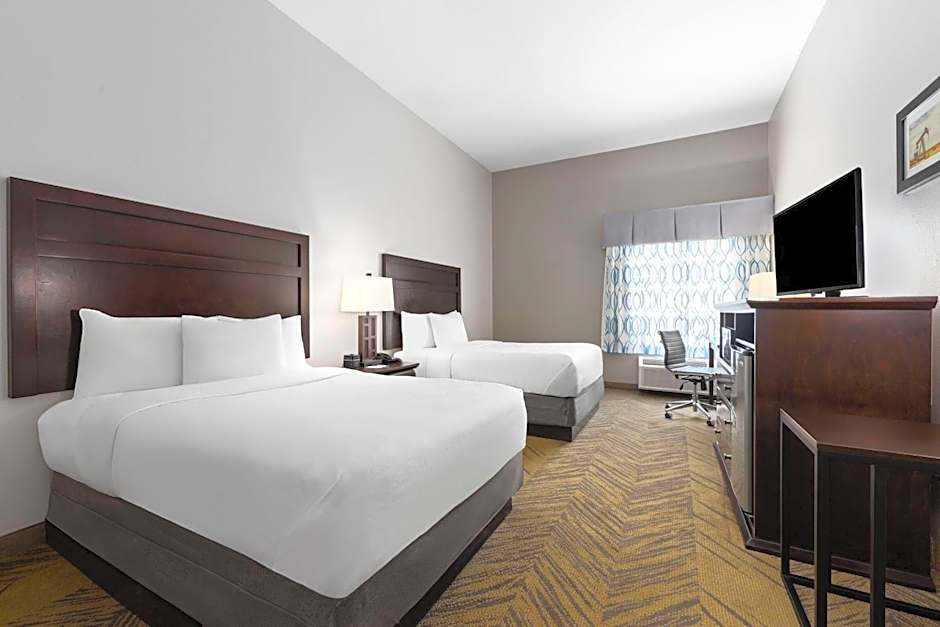 La Quinta Inn & Suites by Wyndham Brookshire