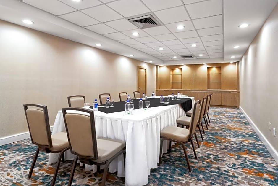 HOLIDAY INN MIAMI WEST - HIALEAH GARDENS By IHG