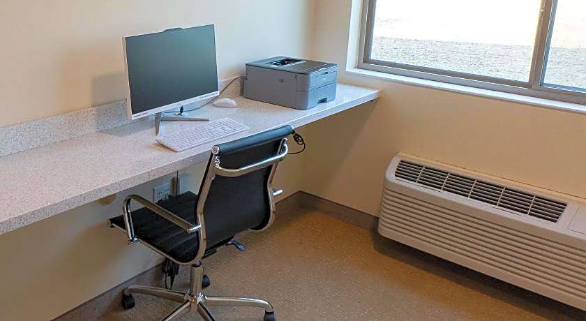 Cobblestone Inn and Suites Sheldon