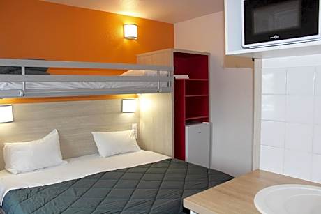 Première Classe Plaisir Gatines