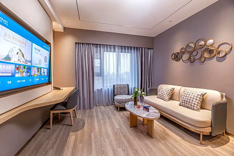 Orange Hotel Nantong Yuanrong Plaza