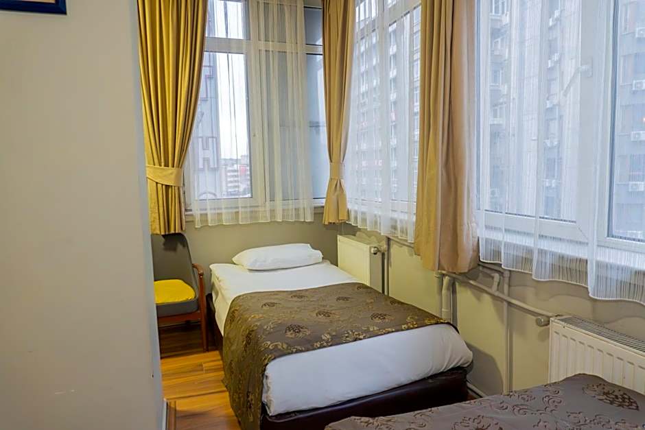 Tac Hotel