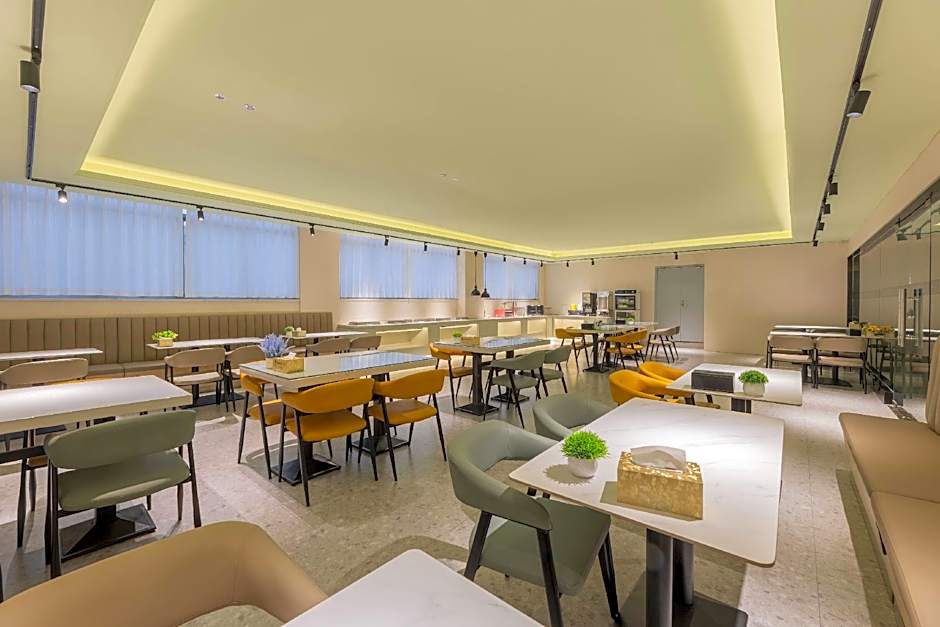 GreenTree Inn JiangSu Wuxi Jiangyin Huashi Avenue Huaxi Village Business Hotel