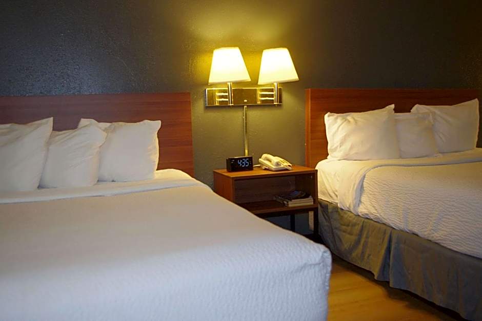 Econo Lodge El Paso, IL