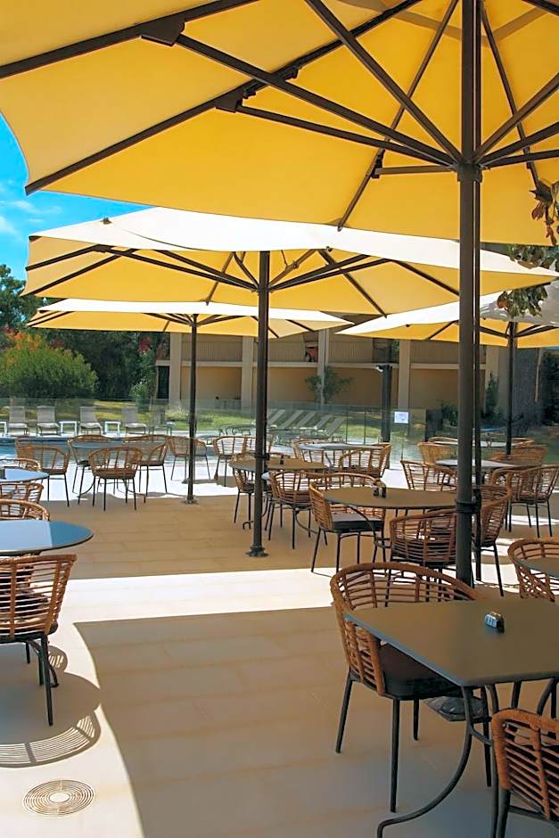 Golden Tulip Avignon Le Paradou