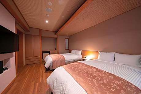 Deluxe Twin Room with Open-Air Hot Spring Bath